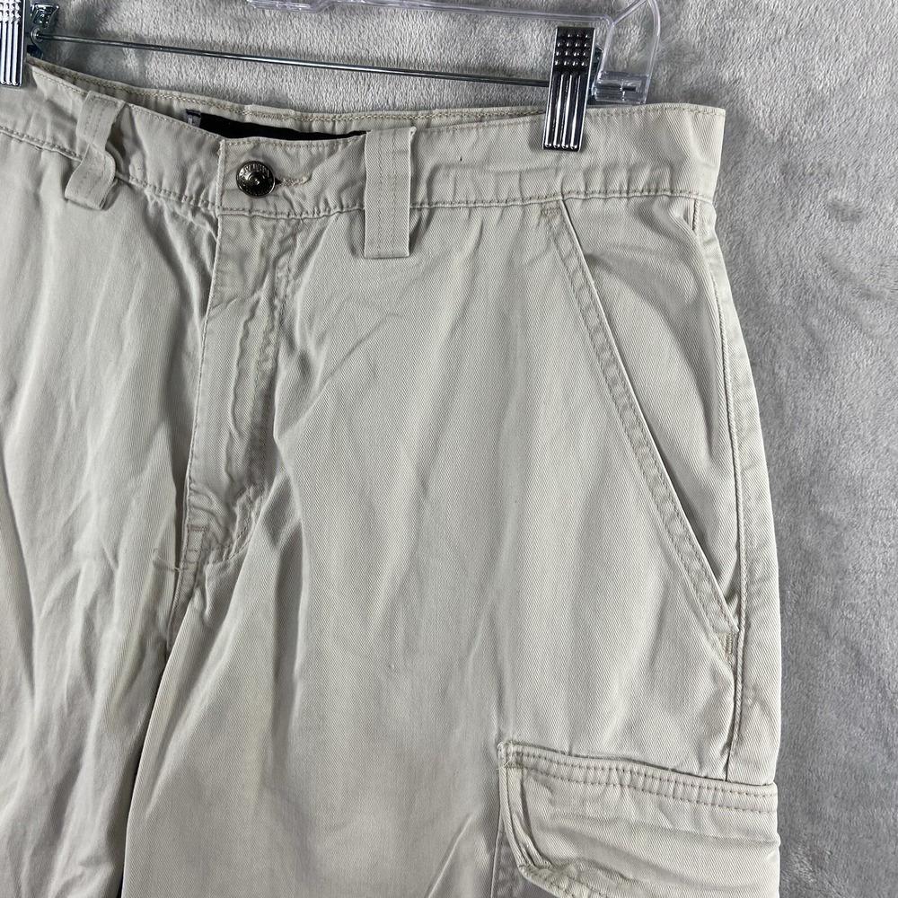 Vintage Levi's Silvertab Cargo Shorts men's 32 Baggy Khakis 10" Inseam 90s Y2K - Picture 6 of 12